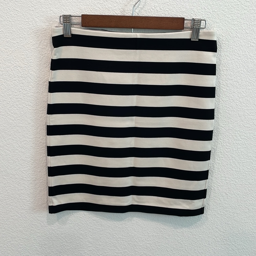 LOFT Black and White Mini Pencil Skirt Resort Wear